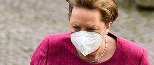 Bundeskanzlerin Angela Merkel auf dem Weg zum Bundestag (am 16. April 2021)