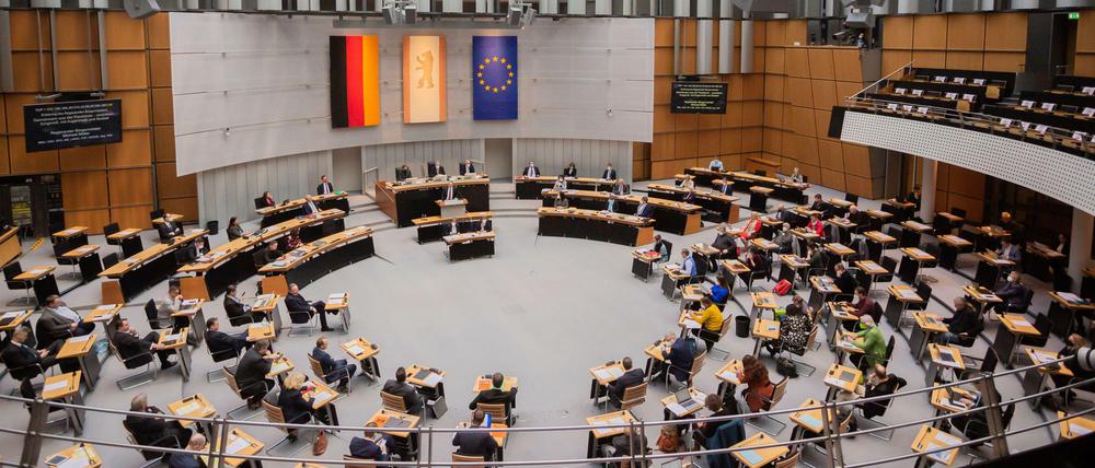 Die Koalitionsfraktionen sind sich einig - wer mitredet sollen sich online eintragen müssen.