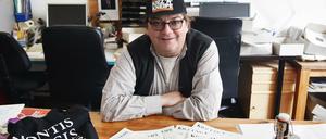 Chefredakteur Peter Kaspar vom monatlich erscheinenden Blatt Kiez und Kneipe in Kreuzberg.  