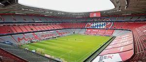 EM-Spiele mit Zuschauern? Mitten in der dritten Welle der Coronavirus-Pandemie wollen weder der Bund noch das Land Bayern eine Garantie geben. Deshalb droht München der Entzug der vier Begegnungen bei der Euro. 