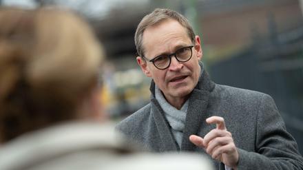 Michael Müller hält den Mietendeckel trotz des Urteils für notwendig. Der Bund müsse nun handeln.