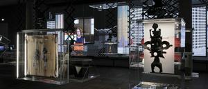 Ein Blick in die fast fertiggestellte Ausstellung im Humboldt-Labor.