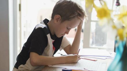 Grundschüler sind im Schuljahr 2020/2021 selbst im besten Falle auf nicht mehr als ein Viertel ihres regulären Präsenzunterrichts gekommen. 