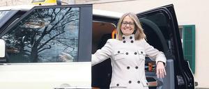 Emissionsfrei entdecken. Ein Schwerpunkt der Nordirin ist der Kampf gegen den Klimawandel. Um Berlin zu erkunden, nimmt sie darum gerne das Rad. 