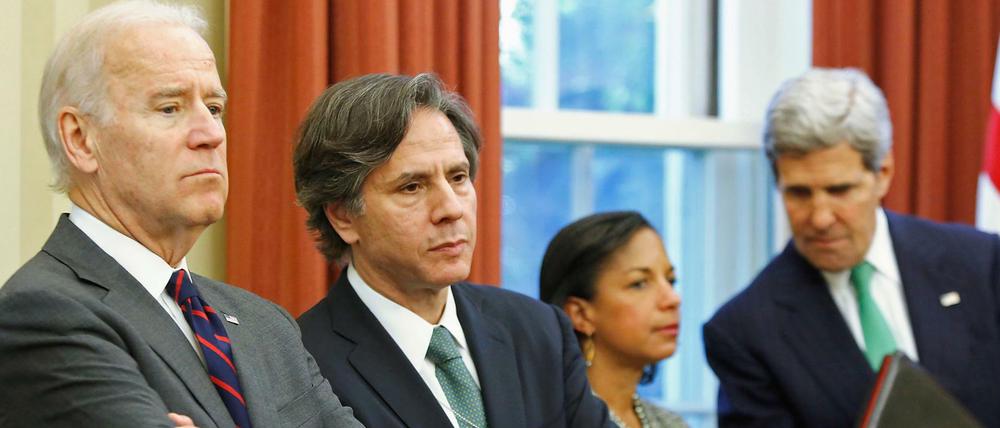 Eingespieltes Team in der globalen Klimapolitik: Präsident Joe Biden, Außenminister Antony Blinken und, ganz rechts, der Klimabeauftragte und frühere Außenminister John Kerry. 