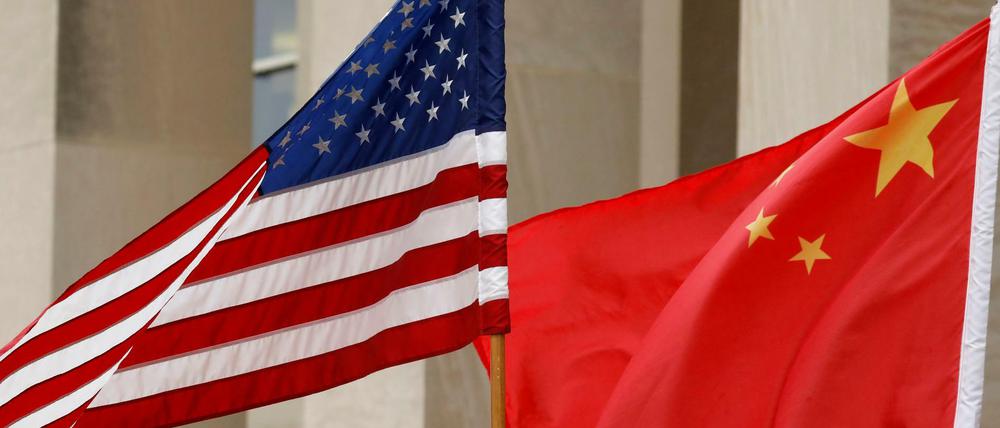 Biden reduziert die Treibhausgase, um zu zeigen: Das kann auch China, von dort kommt der größte Ausstoß.