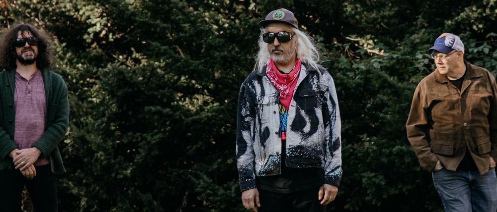 Alternative-Rocker vom alten Schlag. Dinosaur Jr. bringen ihr fünftes Album seit ihrer Reunion heraus.