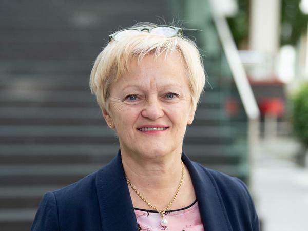 Ein Porträtbild von Renate Künast.