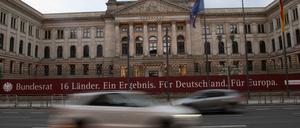 Am Donnerstag beriet der Bundesrat über das am Mittwoch vom Bundestag beschlossene Infektionsschutzgesetz.