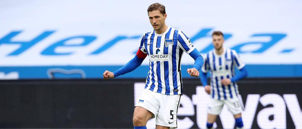 Sehnsucht nach dem Ball. Niklas Stark und seine Kollegen von Hertha BSC können in häuslicher Quarantäne nur sehr eingeschränkt trainieren.