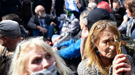 Demonstration in Berlin gegen die Anti-Corona-Maßnahmen der Bundesregierung. 
