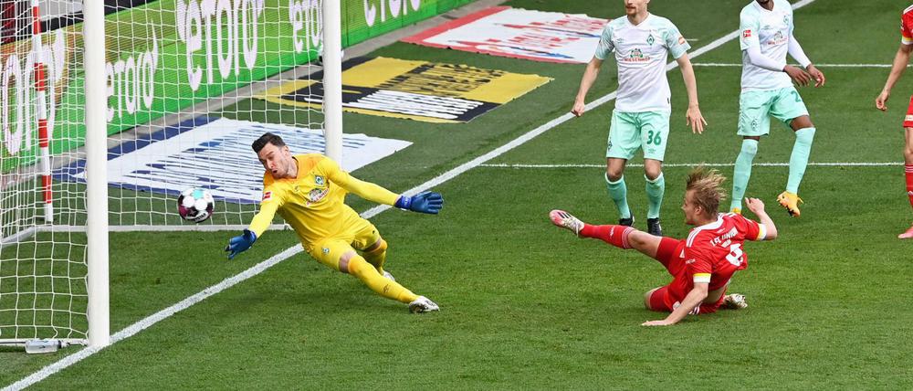 Der erste Streich: Joel Pohjanpalo bringt Union gegen Bremen in Führung.