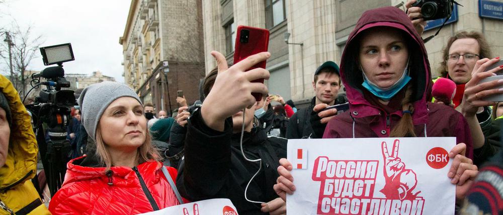 Unterstützer des Oppositionspolitiker Nawalny können künftig strafrechtlich verfolgt werden.