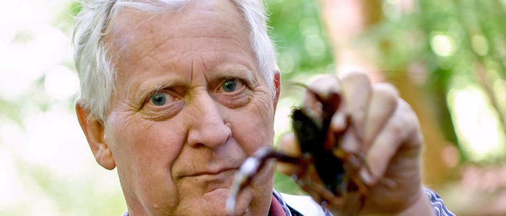 Nach der Bekämpfung der Krebsplage im Tiergarten kümmert sich Fischer Klaus Hidde jetzt um zwei Badeseen.