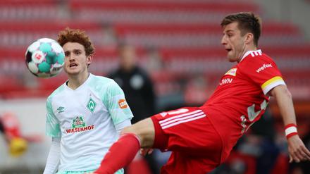 Robin Knoche (rechts, hier gegen Bremens Joshua Sargent) ist bei Union gesetzt und bildet zusammen mit Marvin Friedrich eines der sichersten Innenverteidiger-Duos der Bundesliga. 