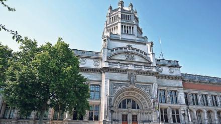 Kathedrale in Kensington. Das V &amp; A beherbergt die größte Sammlung von Kunstgewerbe und Design der Welt.