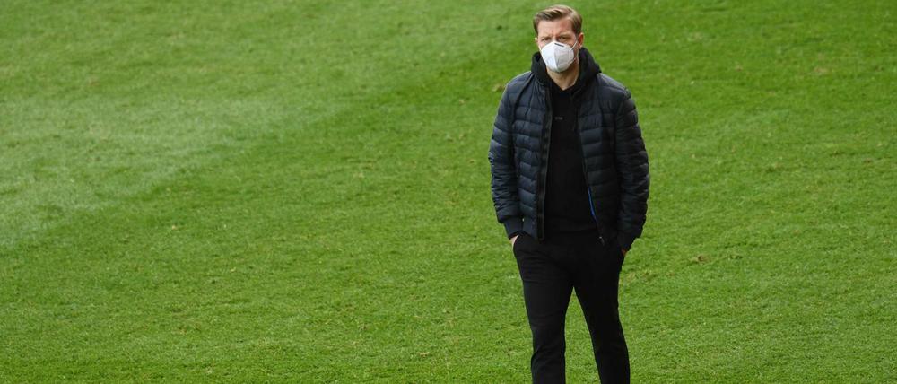 Abstiegskampf macht einsam. Bei Werder Bremen ist eine Debatte um Trainer Florian Kohfeldt entbrannt.