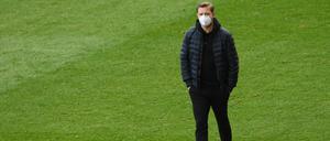 Abstiegskampf macht einsam. Bei Werder Bremen ist eine Debatte um Trainer Florian Kohfeldt entbrannt.