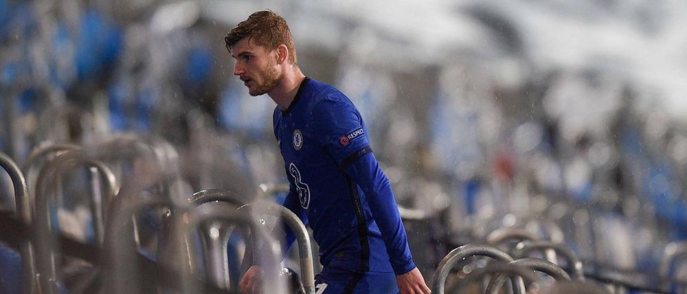 Nach seinem frühen Fehlschuss wollte Timo Werner gegen Real Madrid nicht mehr viel gelingen. Die Folge: Chelseas Trainer Thomas Tuchel holte ihn schon früh vom Feld.