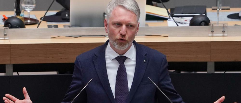 Sebastian Scheel (Die Linke), Senator für Stadtentwicklung und Wohnen, sieht keinen Grund, etwas an dem Zuschuss zu ändern.