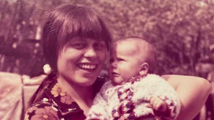 Ursula Mangler und Mandy 1977 in der DDR.