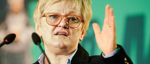 Renate Künast, hier beim Parteitag der Berliner Grünen am Wochenende, nimmt sich Facebook zur Brust.