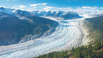 Welche dramatischen Auswirkungen die Eisschmelze nach sich ziehen kann, zeigt sich auch im Himalayagebirge.