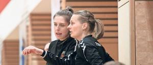 Perfekte Ergänzung. Susann (links) und Nina Müller haben schon vor ihrem Engagement bei den Spreefüxxen das gleiche Trikot getragen.