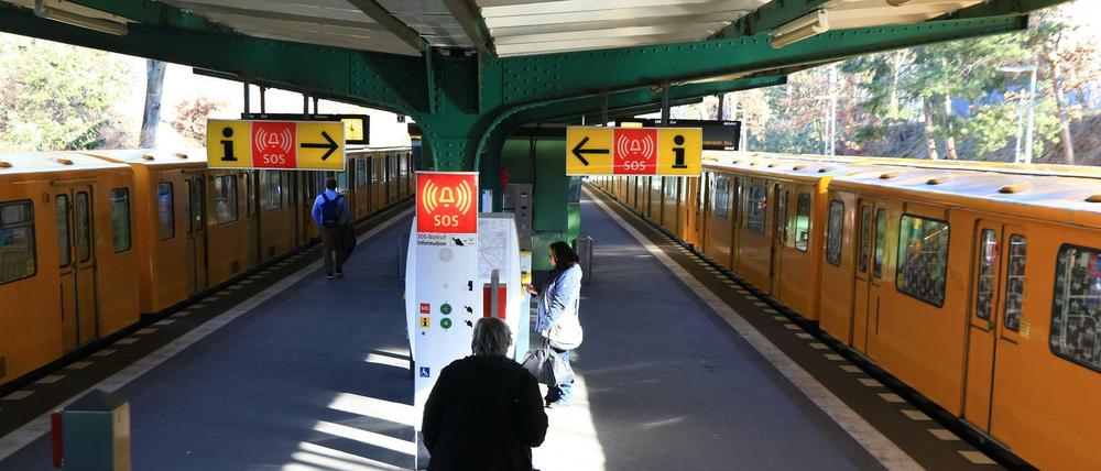 Bisher endet die U3 am Bahnhof Krumme Lanke. Der Mexikoplatz liegt nur wenige hundert Meter entfernt.