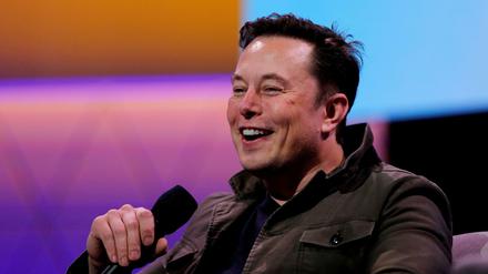 Hat mit Blick auf die Zahlen gut lachen: Elon Musk. 