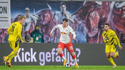 Beim Pokalfinale werden Borussia Dortmund und Rassenballsport Leipzig im Berliner Olympiastadion aufeinandertreffen.