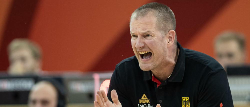 Auf Bundestrainer Henrik Rödl warten bei der EM schwierige Gegner.