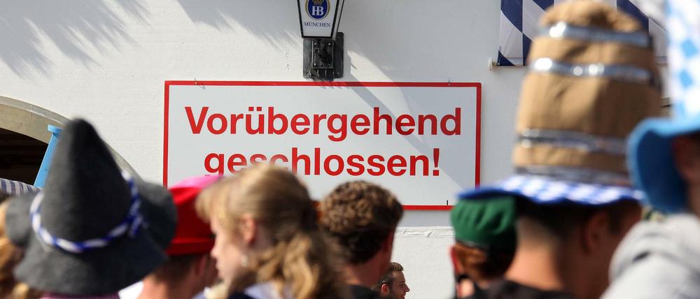 Die Wiesn bleibt auch 2021 vorübergehend geschlossen. Fürs kommende Jahr machen Veranstalter und Politik Mut.