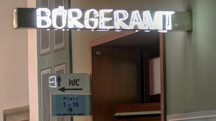 Das Bürgeramt im Rathaus. Die Berliner Behörden sollen den Bürgern wie auch Unternehmen einen besseren und schnelleren Service bieten, sind aber oft völlig überaltert.