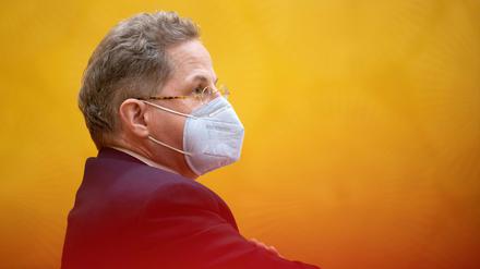 Hans-Georg Maaßen (CDU) verfolgt die Wahlkreisvertreterversammlung der CDU-Kreisverbände in Südthüringen. 
