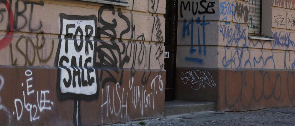 Mieter kommen nicht zum Zuge: Selbst in Berliner Milieuschutzgebieten gehen die Wohnungen nicht an die bisherigen Bewohner.