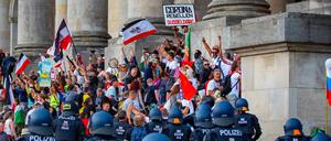 Sie waren dabei. Die "Corona-Rebellen Düsseldorf" beteiligten sich am versuchten Sturm auf den Reichstag. Jetzt werden sie vom Verfassungsschutz beobachtet