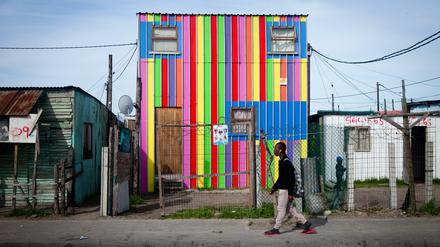 Alfredo Brillembourg: Urban-Think Tank Design Partners, Empower Shack 