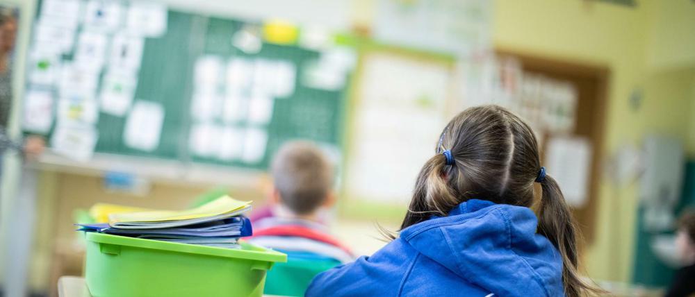 Schülerinnen und Schüler einer Grundschule in Merbusch