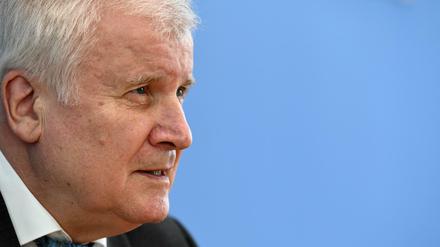 Schlägt wieder zu. Bundesinnenminister Horst Seehofer (CSU) hat am Mittwoch das islamistische Netzwerk Ansaar International e.V. verboten