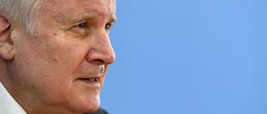 Schlägt wieder zu. Bundesinnenminister Horst Seehofer (CSU) hat am Mittwoch das islamistische Netzwerk Ansaar International e.V. verboten