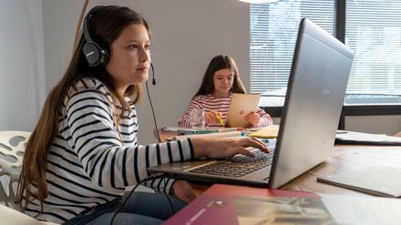 Digitale Lesekompetenzen sind bei Jugendlichen ungleich verteilt.