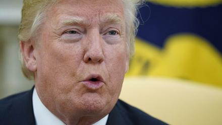 Am Mittwoch soll geklärt werden, ob der frühere US-Präsident Donald Trump von Facebook verbannt bleibt