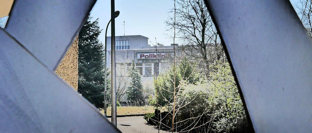 Das Gelände des ehemaligen Krankenhauses des Ministeriums für Staatssicherheit an der Hobrechtsfelder Chaussee in Buch.