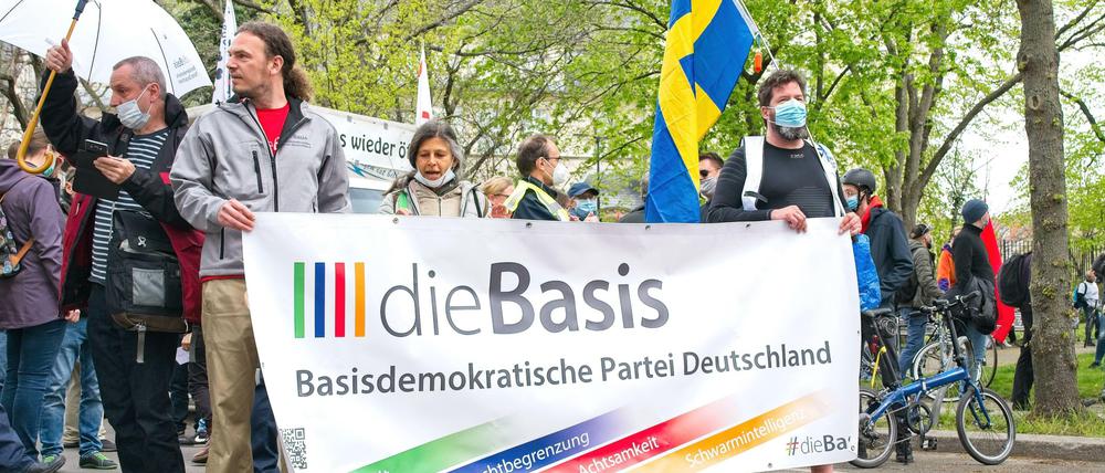 Anhänger der neuen Partei. 15.000 Mitglieder hat sie nach eigenen Angaben bereits.