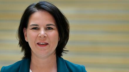 Das Ausland ist neugierig auf die junge Grünen-Politikerin, die deutsche Kanzlerin werden will: Annalena Baerbock.