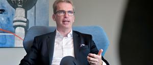 Carsten Jung, Chef der Berliner Volksbank, in der Geschäftsstelle Unter den Linden in Berlin-Mitte.