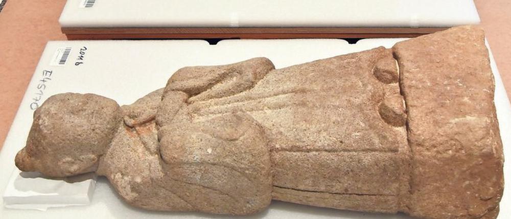 Einpacken, auspacken. Die Einrichtung des Museums für Asiatische Kunst im Humboldt Forum dauert länger als gedacht.