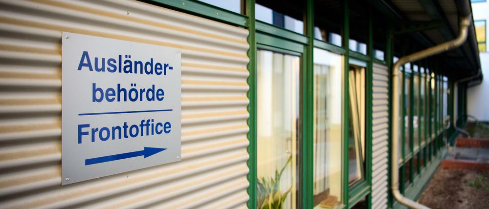 Die Daten lokaler Ausländerbehörden sollen in die große zentrale Datei. Das funktioniert nicht immer. 