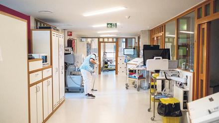 Dienstleister für das Gesundheitswesen. Dazu  Dussmann hat ein österreichisches Unternehmen erworben.